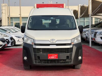 2025 Toyota Hiace 13 Seats 3.5 Litres 6 Cylinders Petrol Engine White Grey Van Manual GCC