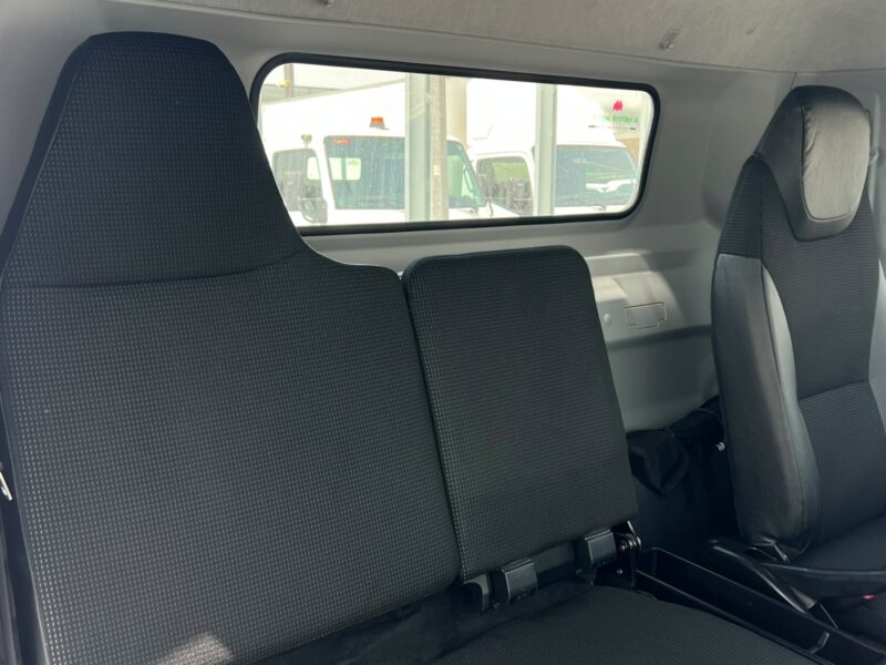 2025 Mitsubishi Canter 14FT Manual 4.2L 4 Cylinders Diesel Engine White Black Truck GCC