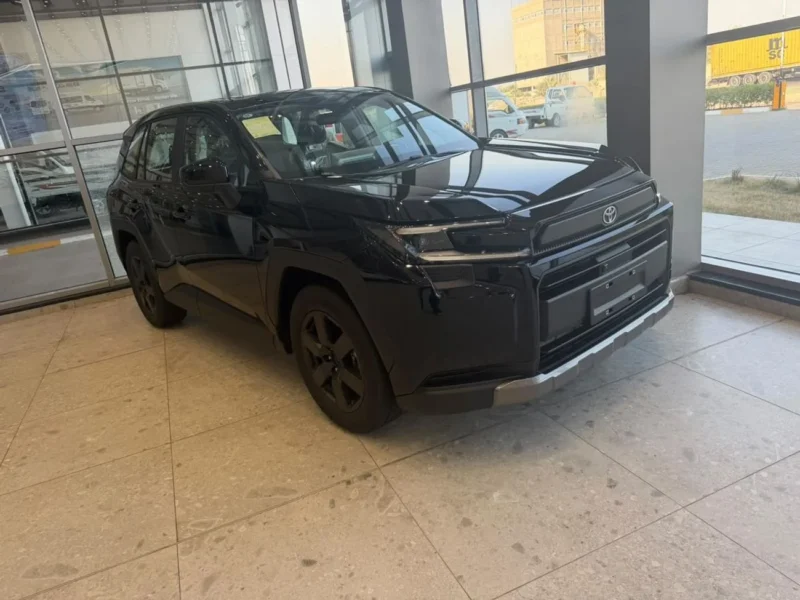 2026 Toyota RAV 4 Luxury 2.5 Litres 4 Cylinders Hybrid Engine Black SUV Chinese Specs