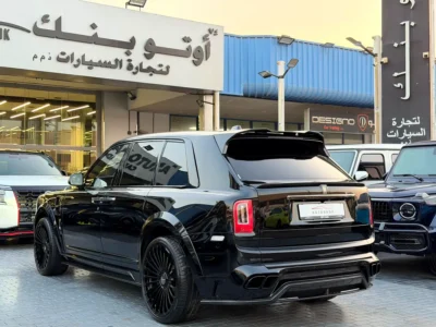 2021 Rolls-Royce Cullinan Black Badge Powerful V12 Engine Black White SUV European Specs