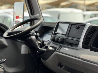 2025 Mitsubishi Canter 16FT Manual 4.2L 4 Cylinders Diesel Engine White Black Truck GCC
