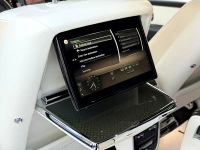 2021 Rolls-Royce Cullinan Black Badge Powerful V12 Engine Black White SUV European Specs