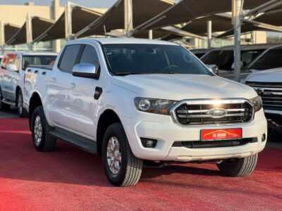 2022 Ford Ranger 2.2 Litres 4 Cylinders Turbo Diesel Engine White Black Pickup Truck GCC