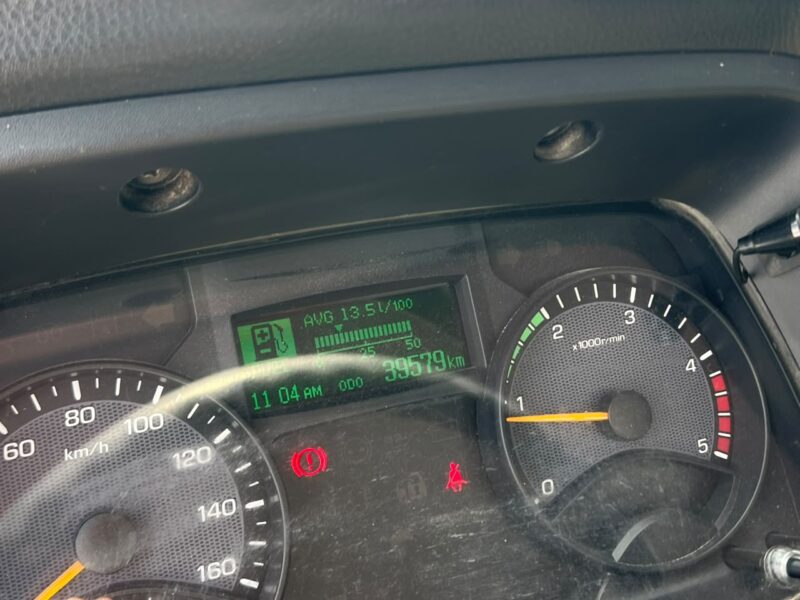 2025 Mitsubishi Canter 16FT Manual 4.2L 4 Cylinders Diesel Engine White Black Truck GCC