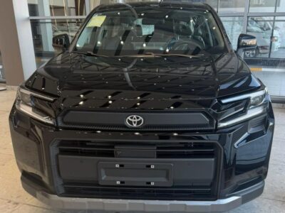 2026 Toyota RAV 4 Luxury 2.5 Litres 4 Cylinders Hybrid Engine Black SUV Chinese Specs