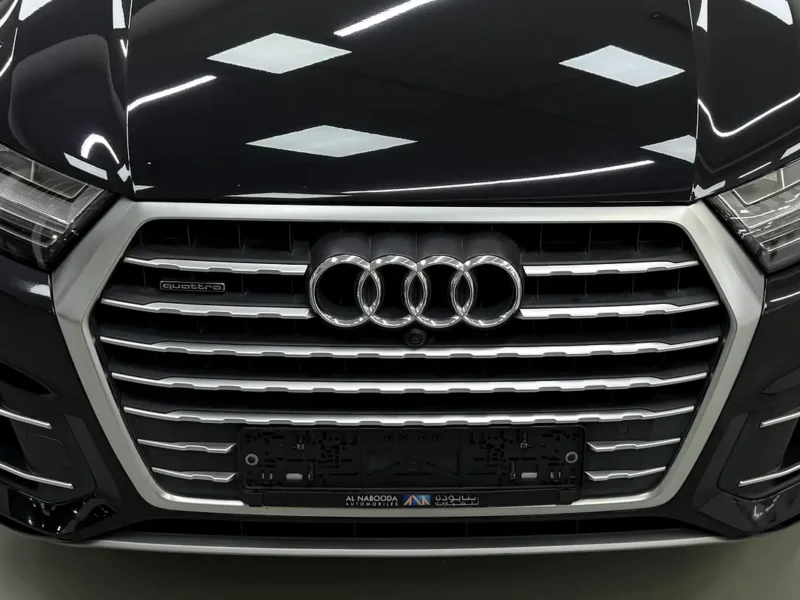 2019 Audi Q7 55 TFSI quattro S 3.0L Turbocharged V6 Petrol Engine Black Brown SUV GCC