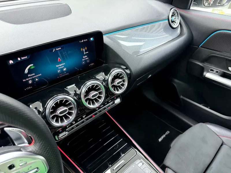 2021 Mercedes-Benz GLA-Class GLA 35 AMG 4MATIC 2.0L turbocharged White Black Crossover