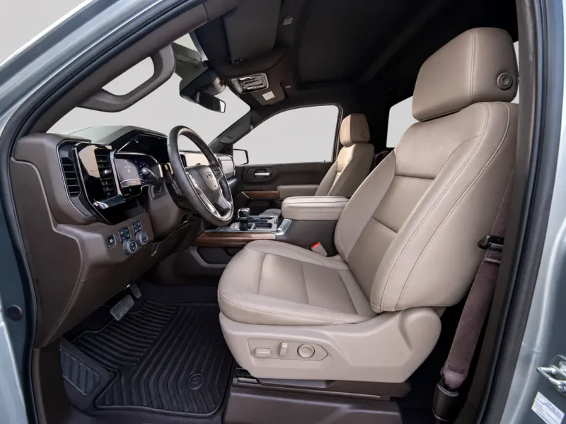 2024 Chevrolet Silverado 1500 LT Trail Boss 8 Cylinders Petrol Engine Silver Beige Pickup Truck