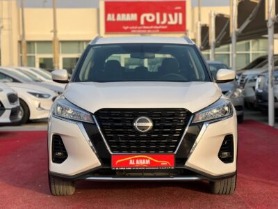 2024 Nissan Kicks 1.6 Liters 4 Cylinders Petrol Engine White Black SUV GCC Specs Automatic