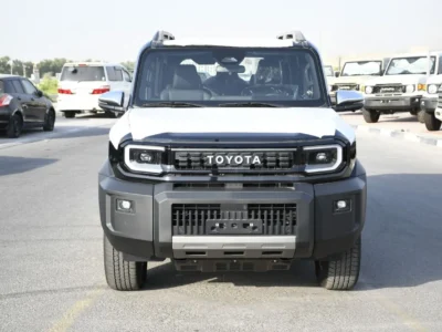 2027 TOYOTA FJ CRUISER 2.7 Litres 4 Cylinders Petrol Engine Black SUV GCC Specs