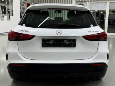 2021 Mercedes-Benz GLA-Class GLA 35 AMG 4MATIC 2.0L turbocharged White Black Crossover