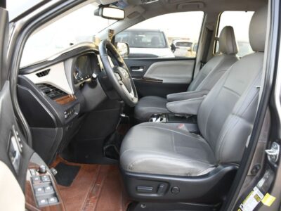 2025 Toyota Sienna LIMITED 3.5 Litres 6 Cylinders Petrol Engine Grey Van American Specs