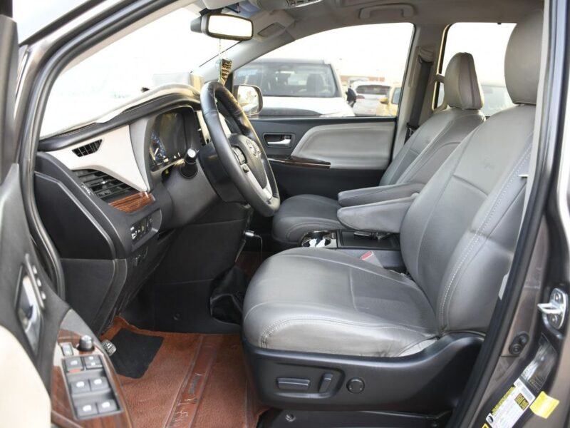 2025 Toyota Sienna LIMITED 3.5 Litres 6 Cylinders Petrol Engine Grey Van American Specs