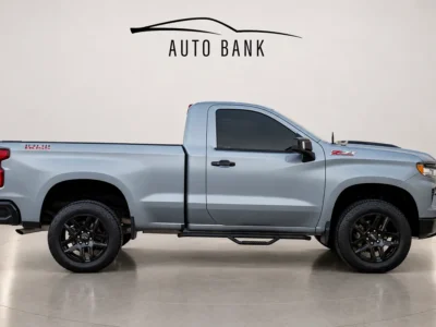 2024 Chevrolet Silverado 1500 LT Trail Boss 8 Cylinders Petrol Engine Silver Beige Pickup Truck