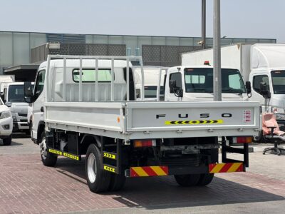 2025 Mitsubishi Canter 14FT Manual 4.2L 4 Cylinders Diesel Engine White Black Truck GCC