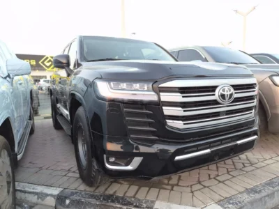 2014 Toyota Land Cruiser GXR 4.0 Litres 6 Cylinders Petrol Engine Black Beige SUV GCC Specs
