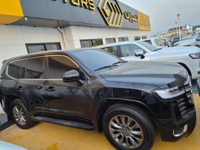 2011 Toyota Land Cruiser GXR MID 60th ANNIVERSARY 4.7L V8 Petro Engine Black Beige SUV