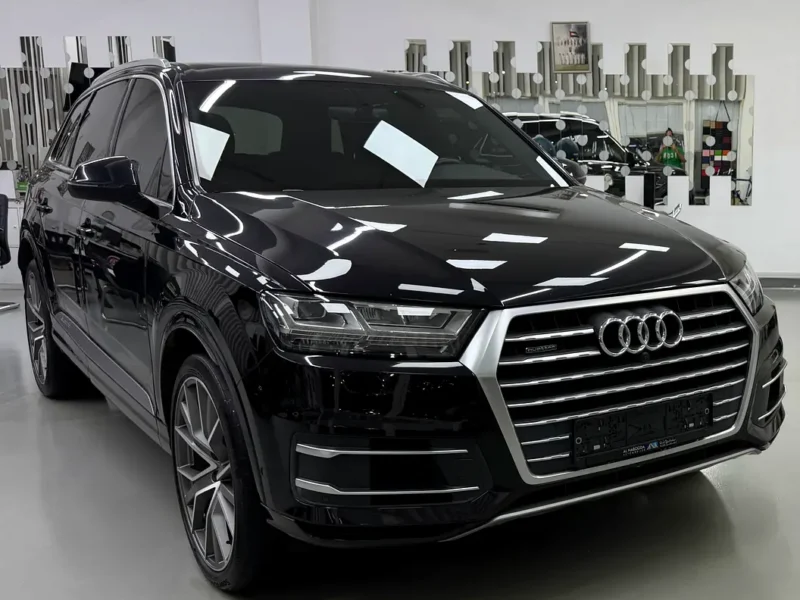 2019 Audi Q7 55 TFSI quattro S 3.0L Turbocharged V6 Petrol Engine Black Brown SUV GCC