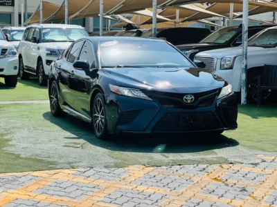 2018 Toyota Camry SE 2.5 Litres 4 Cylinders Petrol Engine Black Sedan FWD US Specs
