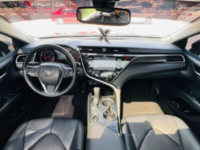 2018 Toyota Camry SE 2.5 Litres 4 Cylinders Petrol Engine Black Sedan FWD US Specs