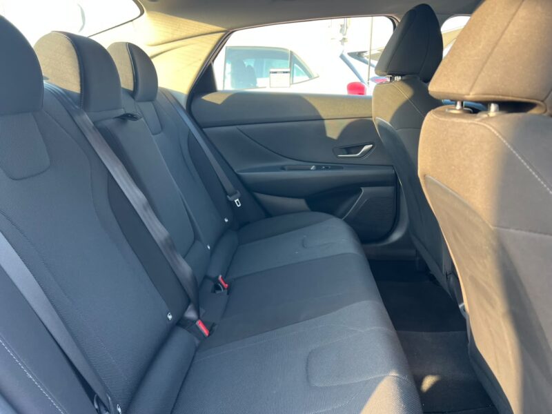 2025 Hyundai Elantra 1.6 Litres 4 Cylinders Petrol Engine White Grey Sedan GCC Specs