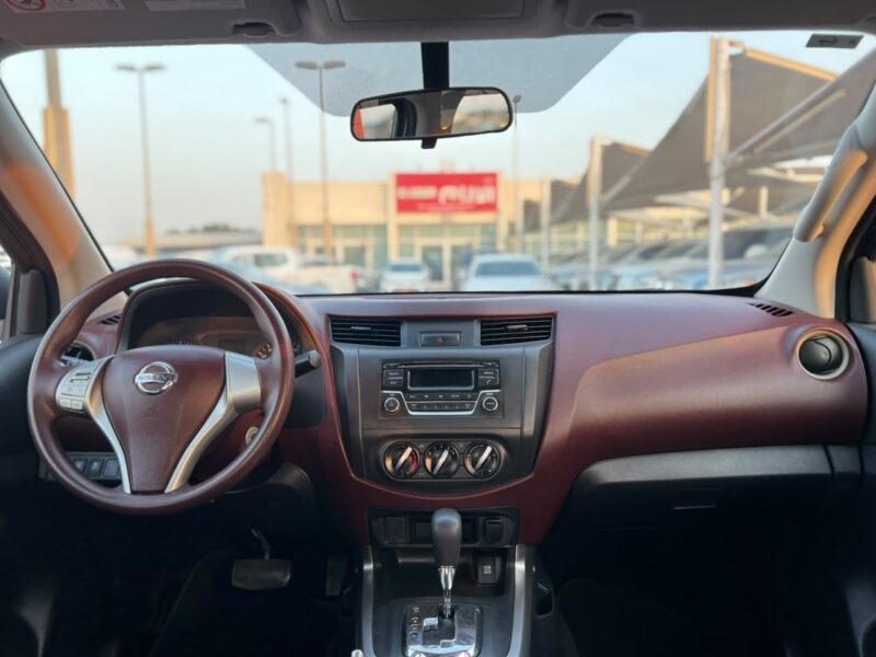 2020 Nissan Navara 4X2 Automatic 2.5 Litres 4 Cylinders Petrol Engine White Red Pickup Truck