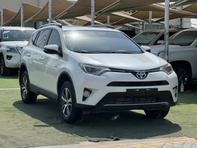 2017 Toyota RAV 4 VX 2.5 Litres 4 Cylinders Petrol Engine White Brown SUV GCC Specs