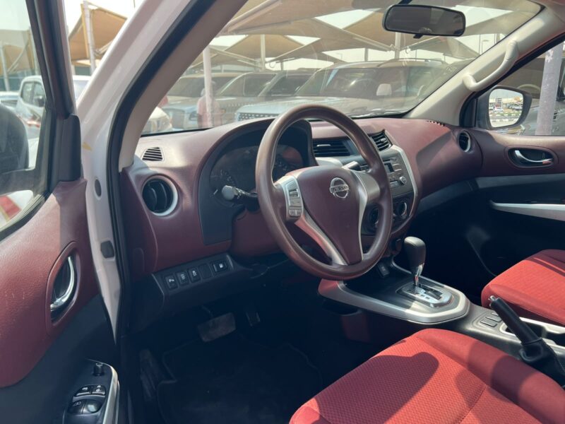 2020 Nissan Navara 4X4 Automatic 2.5 Litres 4 Cylinders Petrol Engine White Red Pickup Truck