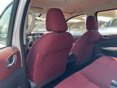2020 Nissan Navara 4X4 Automatic 2.5 Litres 4 Cylinders Petrol Engine White Red Pickup Truck