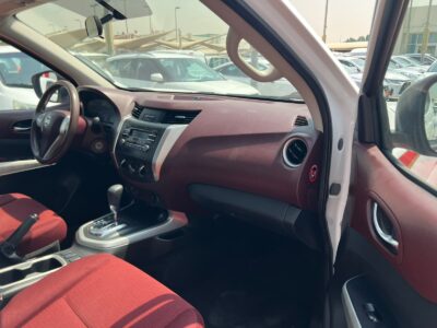 2020 Nissan Navara 4X4 Automatic 2.5 Litres 4 Cylinders Petrol Engine White Red Pickup Truck