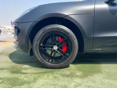 2022 Porsche Macan STANDARD 2.0L TWINTURBO 4 Cylinders Petrol Engine Black Red SUV
