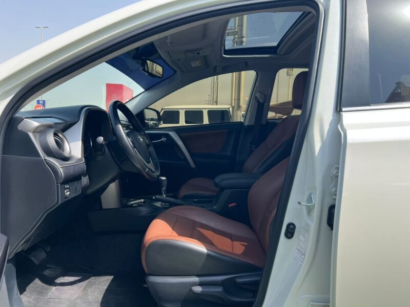 2017 Toyota RAV 4 VX 2.5 Litres 4 Cylinders Petrol Engine White Brown SUV GCC Specs