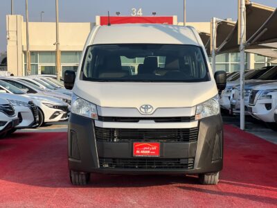 2024 Toyota Hiace 13 Seats 2.7 Litres 4 Cylinders Petrol Engine White Grey Van GCC Manual