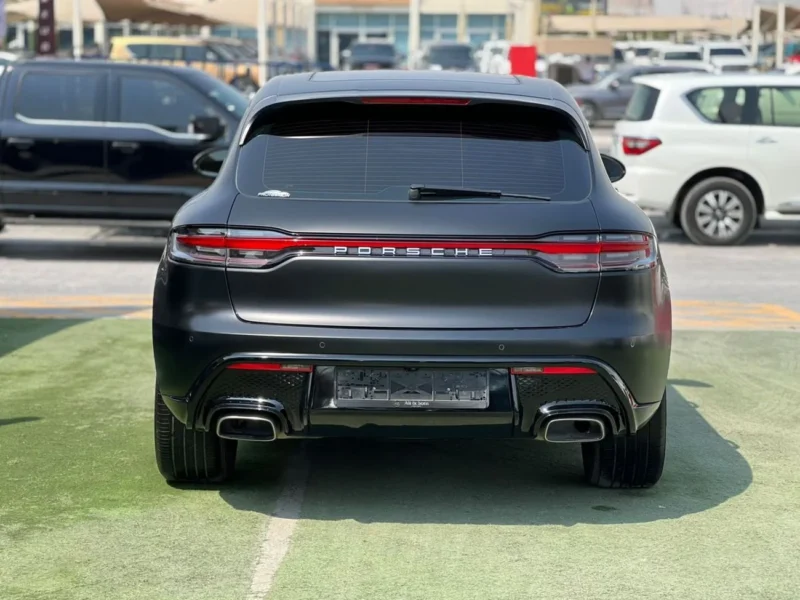 2022 Porsche Macan STANDARD 2.0L TWINTURBO 4 Cylinders Petrol Engine Black Red SUV