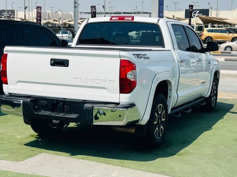 2015 Toyota Tundra STANDARD 5.7 Litres 8 Cylinders Petrol Engine White Red Pickup Truck