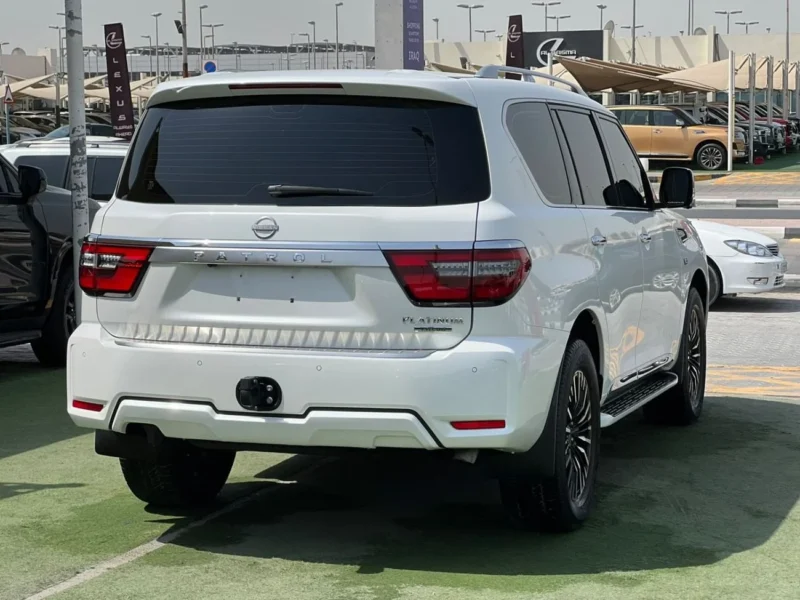 2024 Nissan Patrol LE PLATINUM CITY 5.6 Litres V8 Petrol Engine White Red SUV GCC Specs