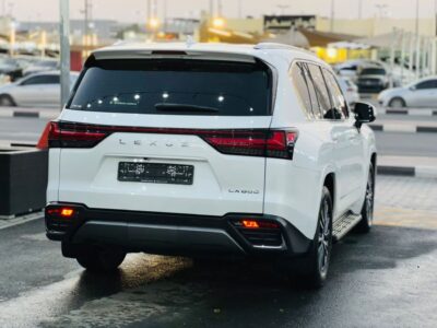 2024 Lexus LX600 PRESTIGE 3.5L TWIN TURBO 6 Cylinders Petrol Engine White Tan SUV GCC