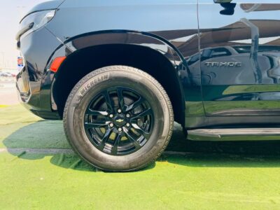 2021 Chevrolet Tahoe LS Naturally aspirated 5.3-litre V8 Petrol Engine Black Beige SUV GCC