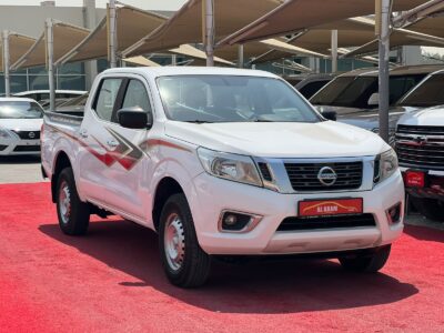 2020 Nissan Navara 4X2 2.5 Litres 4 Cylinders Petrol Engine White Red Pickup Truck Automatic