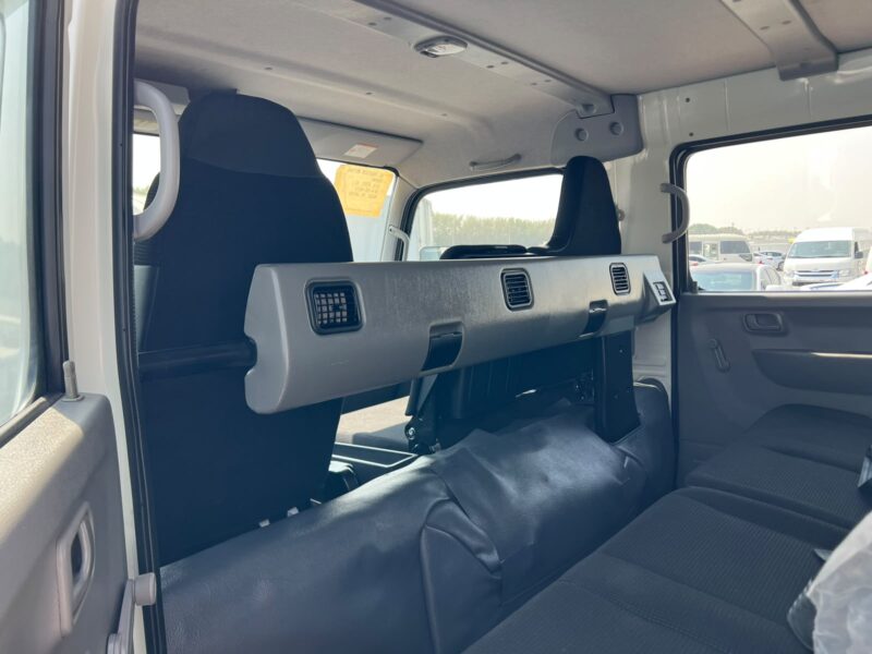 2022 Mitsubishi Canter D/C 4.2 Litres 4 Cylinders Diesel Engine White Grey Truck Manual GCC