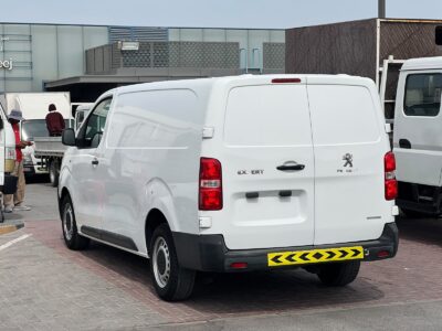 2023 Peugeot Expert Automatic 2.0 Litres 4 Cylinders Diesel Engine White Grey Van GCC