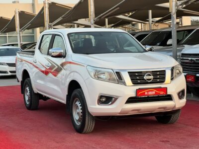 2020 Nissan Navara 4X4 2.5L 4 Cylinders Petrol Engine White Red Pickup Truck Automatic