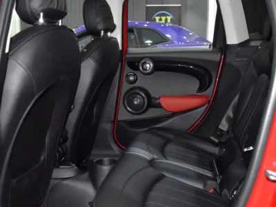2019 MINI Cooper Cooper S 4 Cylinders Petrol Engine Red Black Hatchback GCC Specs