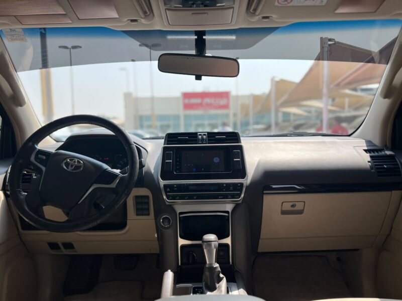 2022 Toyota Prado EXR 4.0 Litres V6 Petrol Engine White Beige SUV GCC Specs Automatic