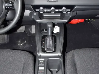 2025 Honda HR-V DX 1.5 Litres 4 Cylinders Petrol Engine Silver Black Crossover GCC Specs