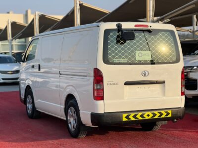 2021 Toyota Hiace 2.7 Litres 4 Cylinders Petrol Engine White Grey Cargo Van GCC Manual