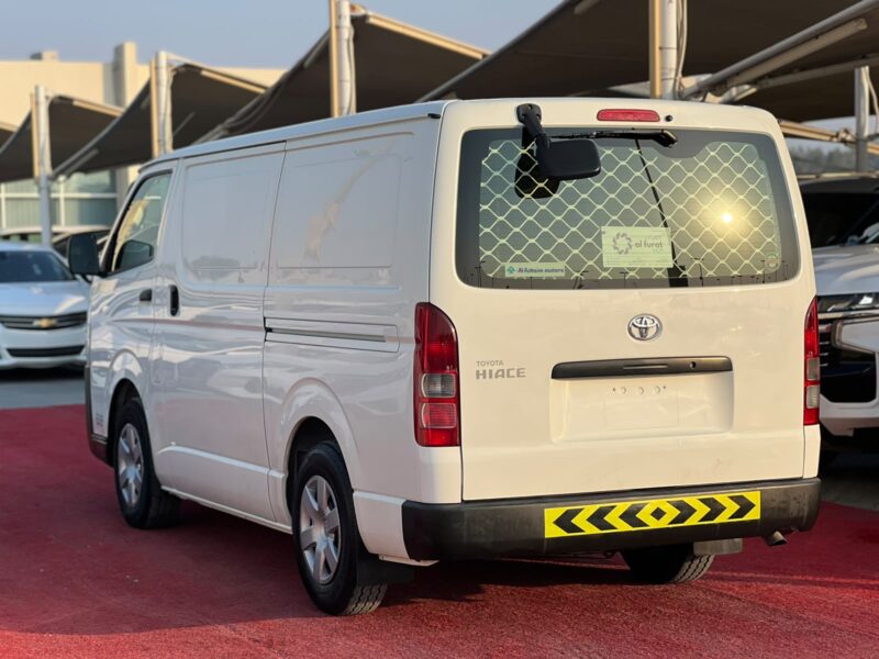 2021 Toyota Hiace 2.7 Litres 4 Cylinders Petrol Engine White Grey Cargo Van GCC Manual