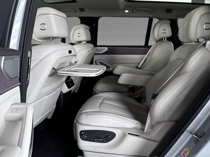 2025 DENZA N9 FLAGSHIP 2.0 Litres 4 Cylinders Hybrid Engine Silver Beige SUV Chinese Specs