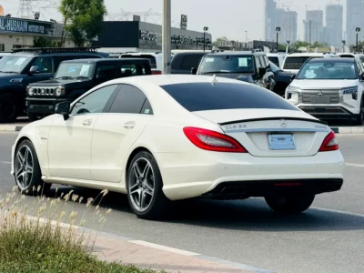 2011 Mercedes-Benz CLS-Class CLS 63 AMG 8 Cylinders Petrol Engine White Beige Sedan