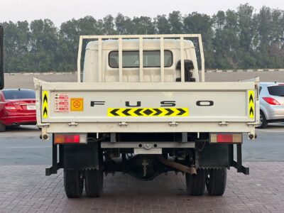 2022 Mitsubishi Canter D/C Manual 4.2L 4 Cylinders Diesel Engine White Grey Truck GCC